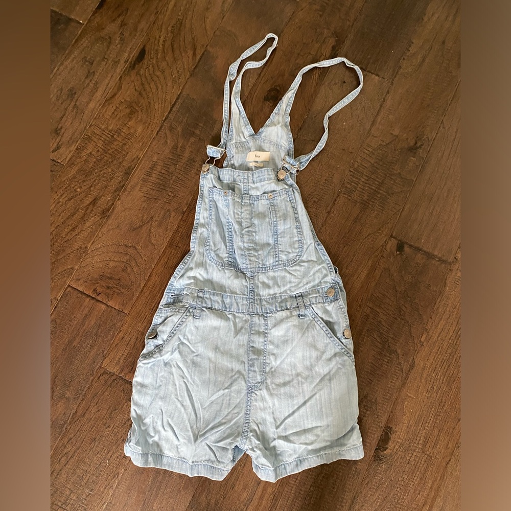 Tna soft/light denim overalls (short)
